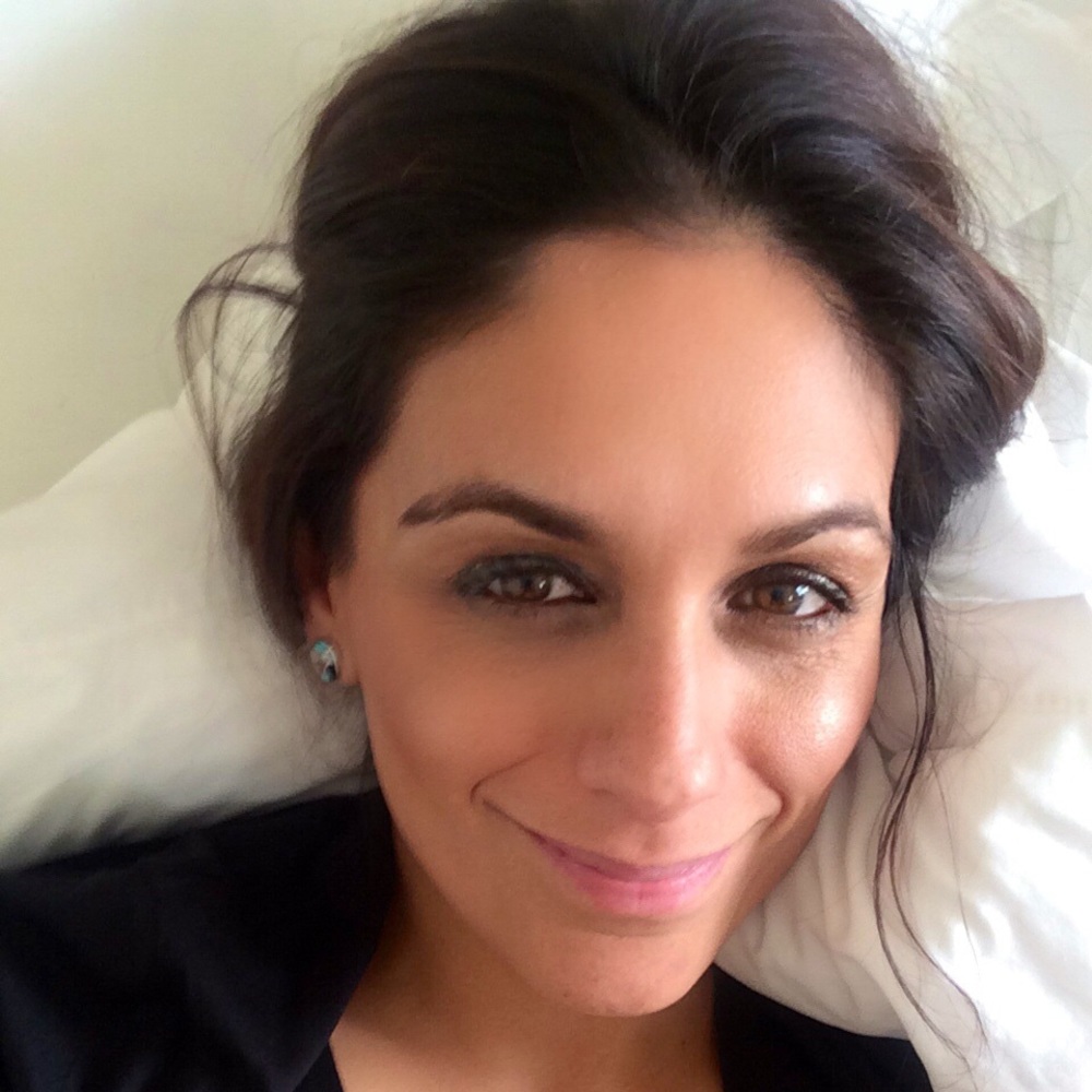 Meet your Posher, Azadeh